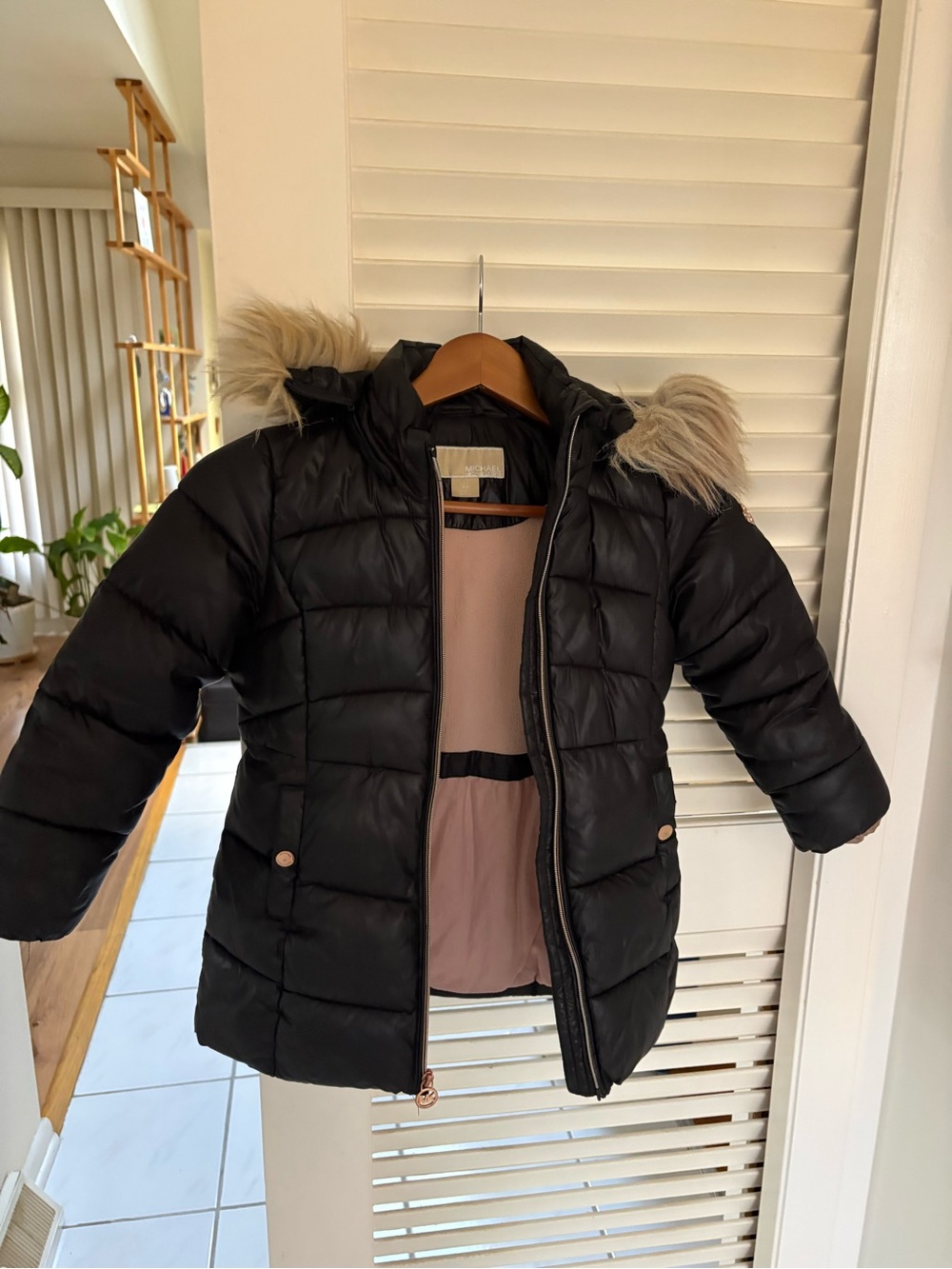 Michael Kors Girls Black Puffer Jacket with Faux-Fur Trim